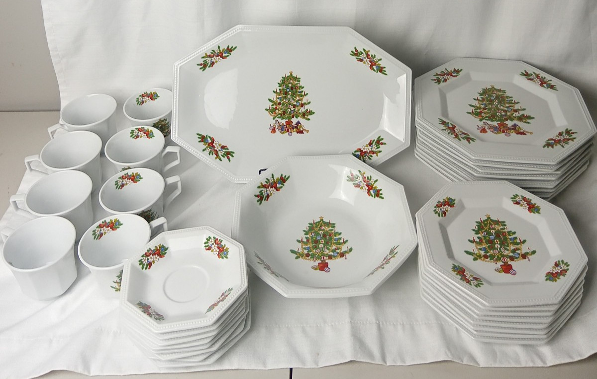 Vintage Fairfield Peace on Earth Christmas China Dinnerware Set for 8 + Extras Vintage Fairfield Peace on Earth Christmas China Dinnerware Set for 8 + Extras