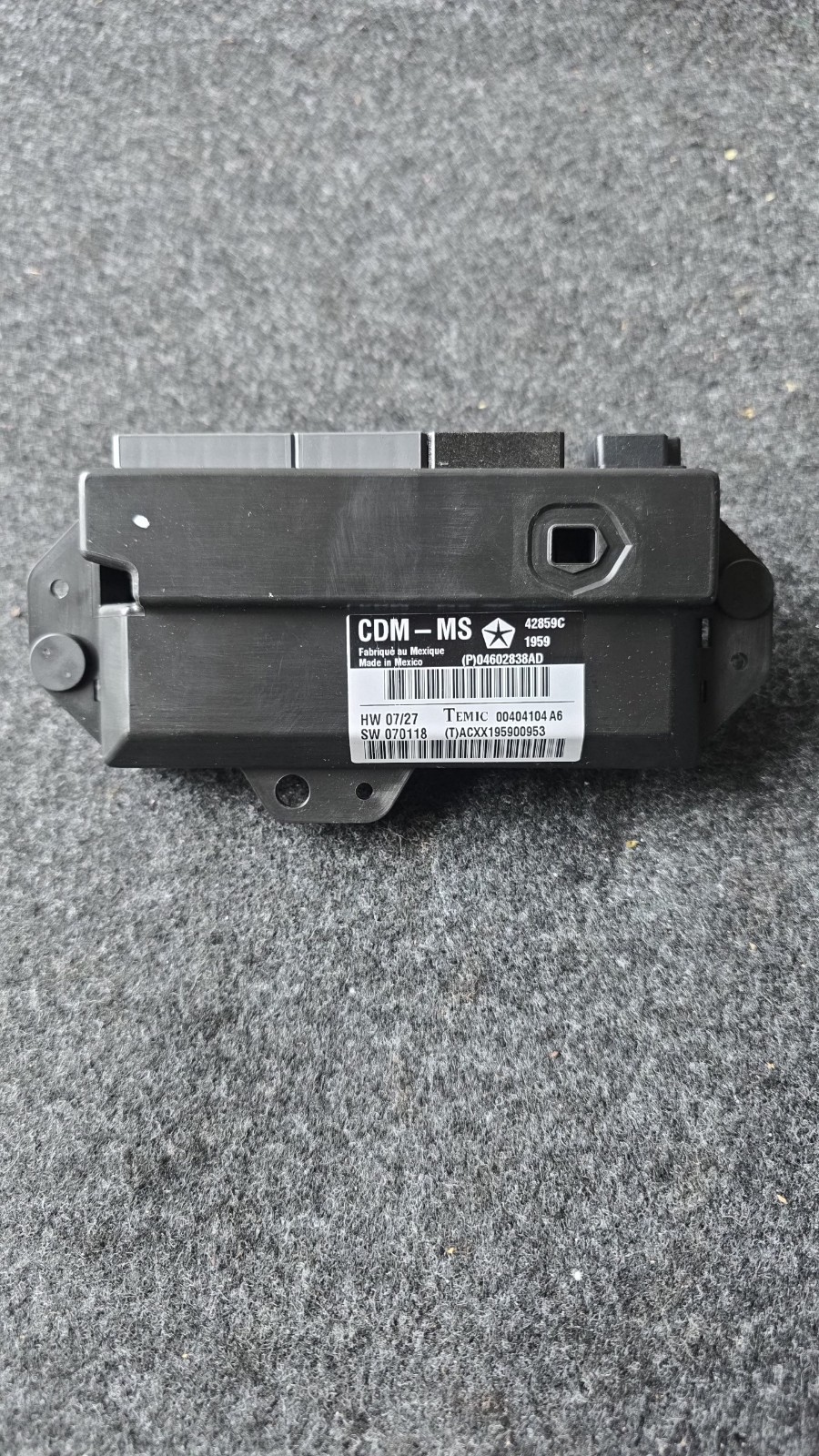 2005 2010 Chrysler 300 Charger Magnum Front Driver Door Module 04602838AD OEM 2005 2010 Chrysler 300 Charger Magnum Front Driver Door Module 04602838AD OEM