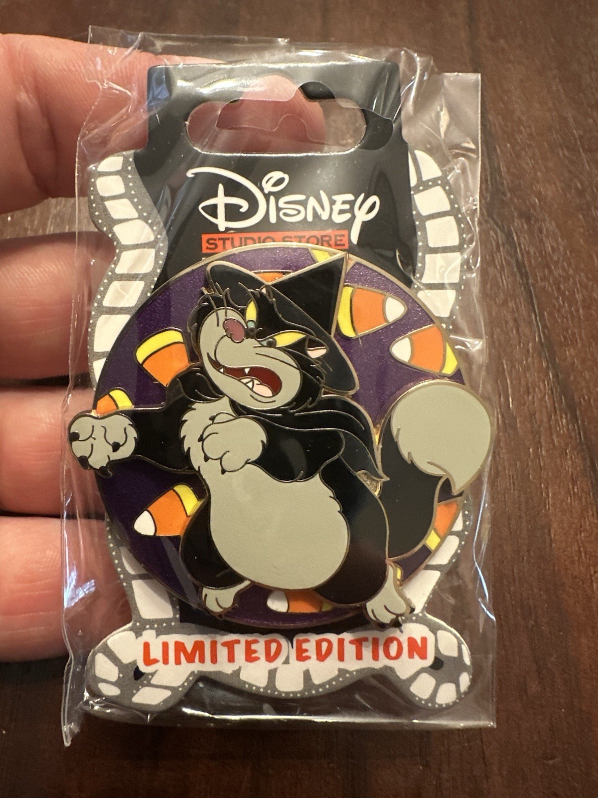 Disney Pin DSSH Cinderella Lucifer as Warlock Halloween Candy Corn LE400 Disney Pin DSSH Cinderella Lucifer as Warlock Halloween Candy Corn LE400