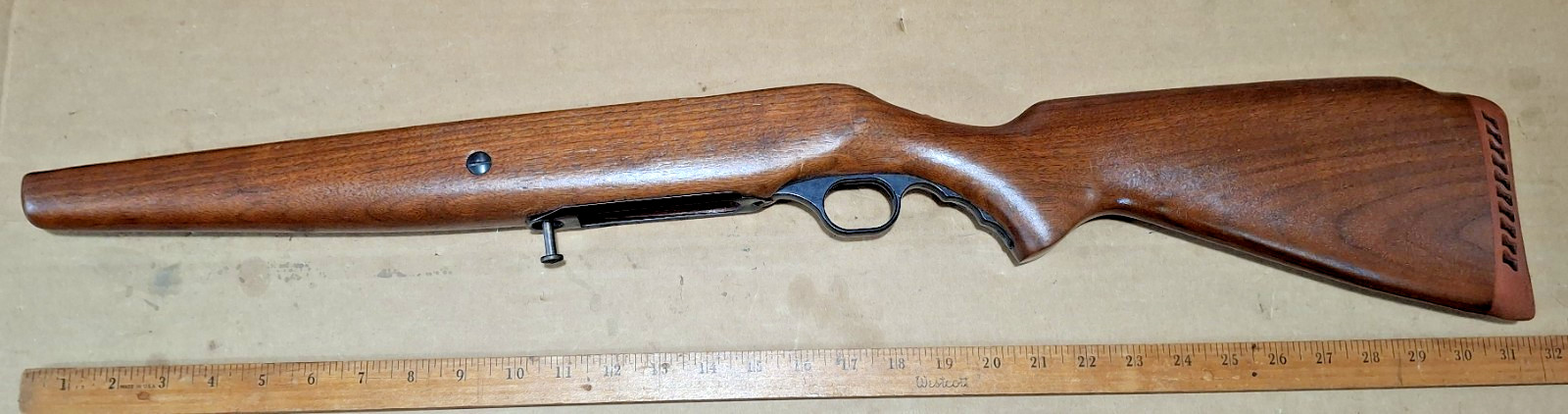 Mossberg 385 K-B 20 Ga Shotgun Wood Stock & Trigger Guard Mossberg 385 K-B 20 Ga Shotgun Wood Stock & Trigger Guard