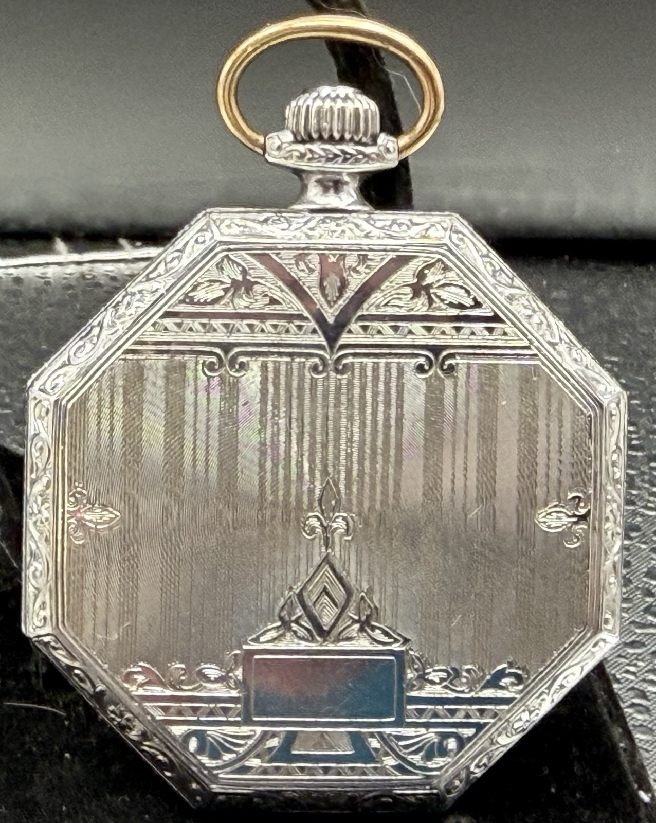 Vintage 1923 Elgin Art Deco P.W. Octagonal “Spartan” engraved case running
