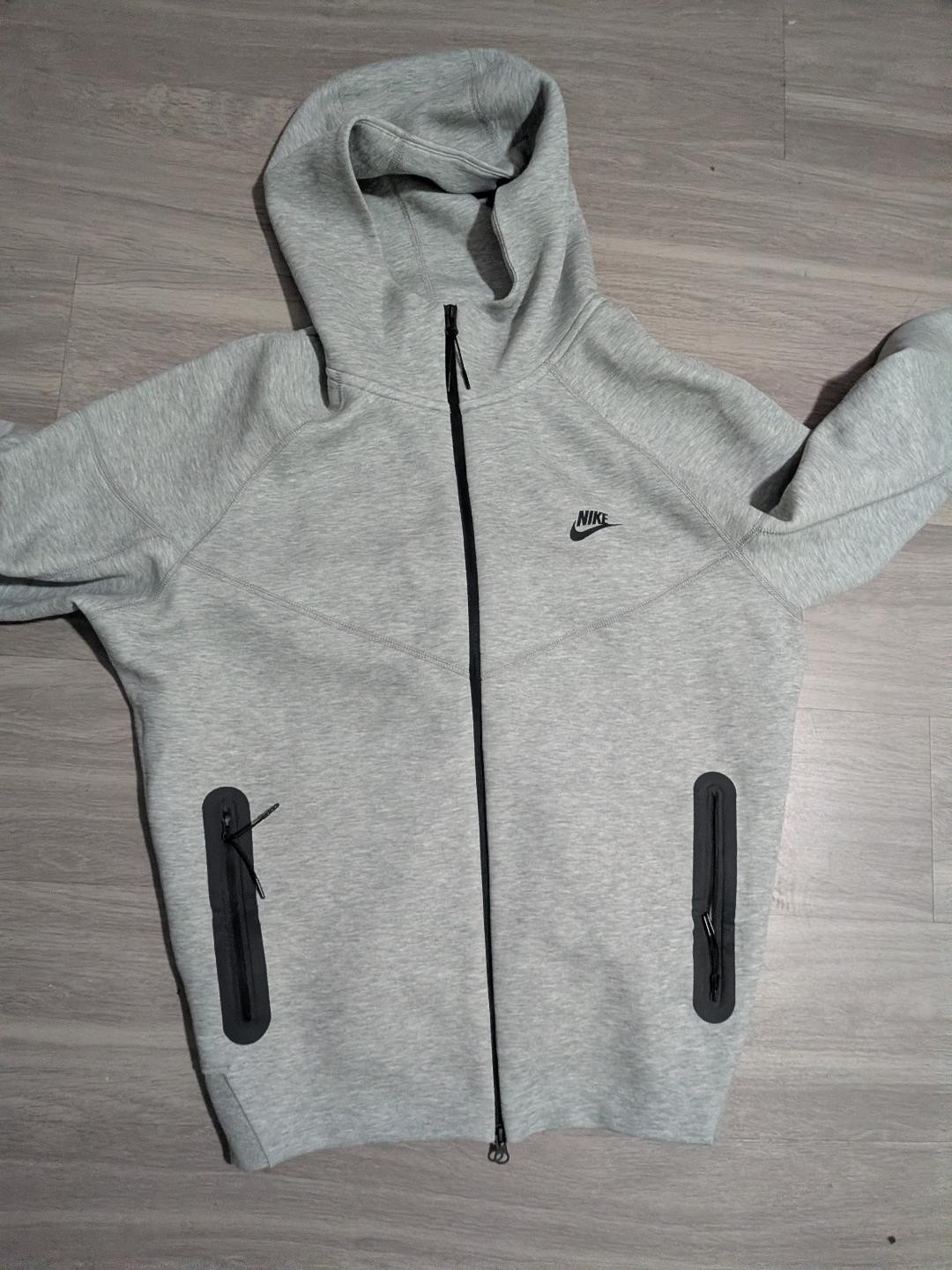 Nike Sportswear Tech Fleece Men\'s Full-Zip Hoodie - Dark Gray Heather/Black, XL Nike Sportswear Tech Fleece Men\'s Full-Zip Hoodie - Dark Gray Heather/Black, XL