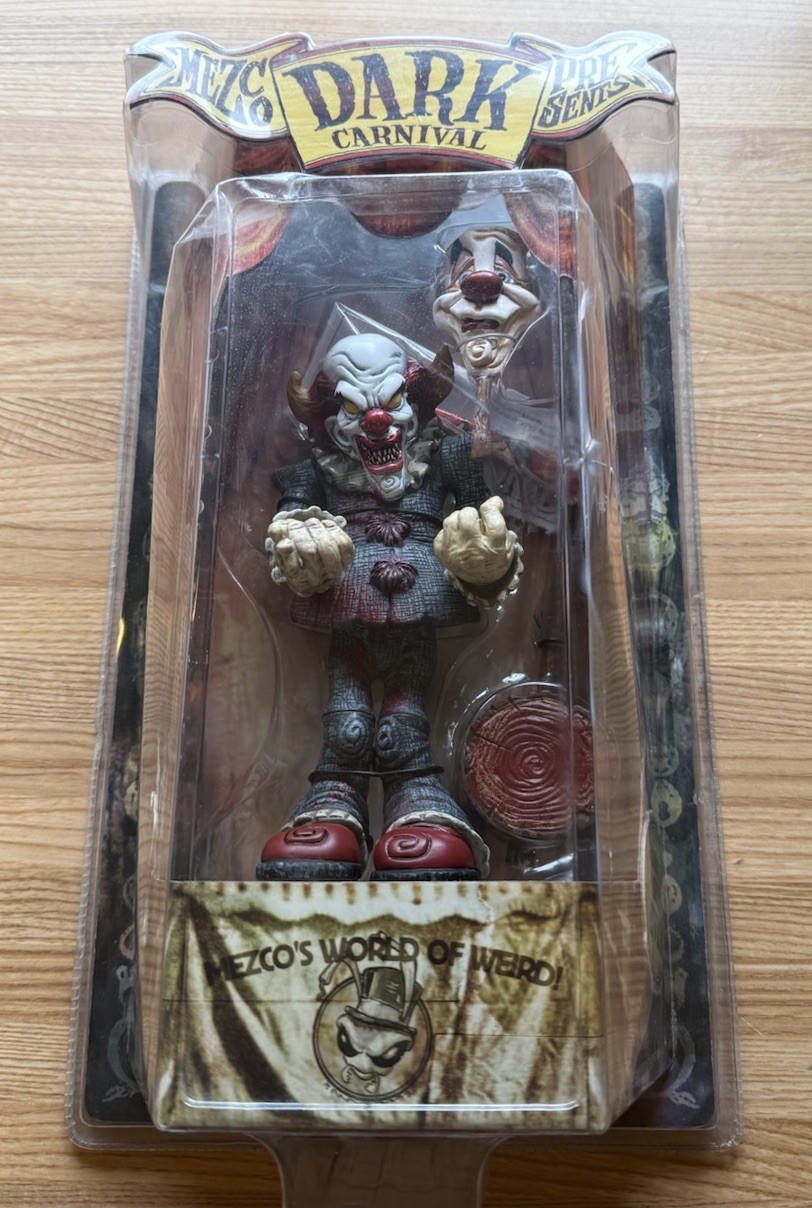 Mezco’s Dark Carnival Cadaver The Clown Rare Mint Original Packaging New Mezco’s Dark Carnival Cadaver The Clown Rare Mint Original Packaging New