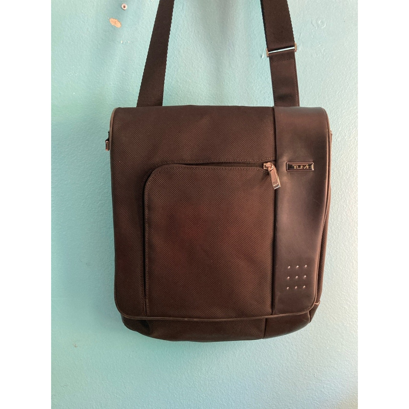 Tumi Alpha 3 LXT Messenger Crossbody Black Nylon & Leather Tech Laptop Bag