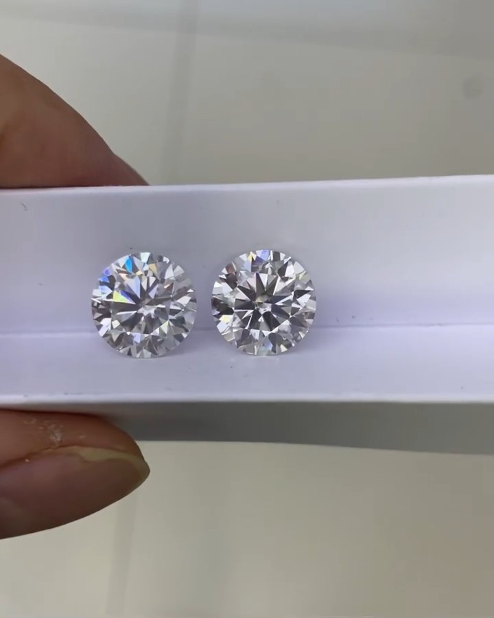 2PC 2.Ct Natural Round Cut White Colour diamond CERTIFIED D Grade VVS1 +1 2PC 2.Ct Natural Round Cut White Colour diamond CERTIFIED D Grade VVS1 +1