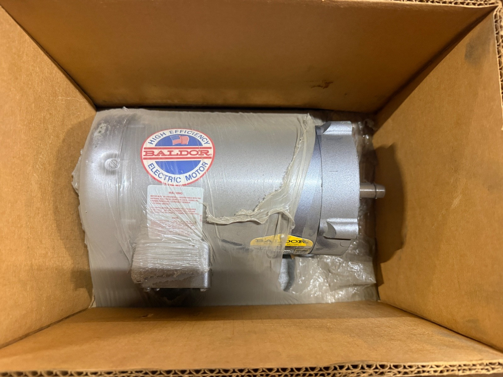 BALDOR RELIANCE VM3116 3PH MOTOR 1HP 208-230/460V 3.7-3.4/1.7A 1725RPM 56C (NEW) BALDOR RELIANCE VM3116 3PH MOTOR 1HP 208-230/460V 3.7-3.4/1.7A 1725RPM 56C (NEW)
