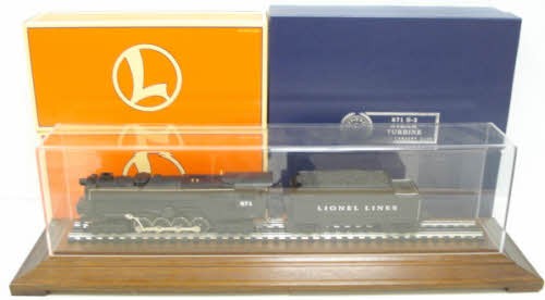 Lionel 6-18057 O Century Club S-2 Turbine Steam Locomotive #671 & Display Case