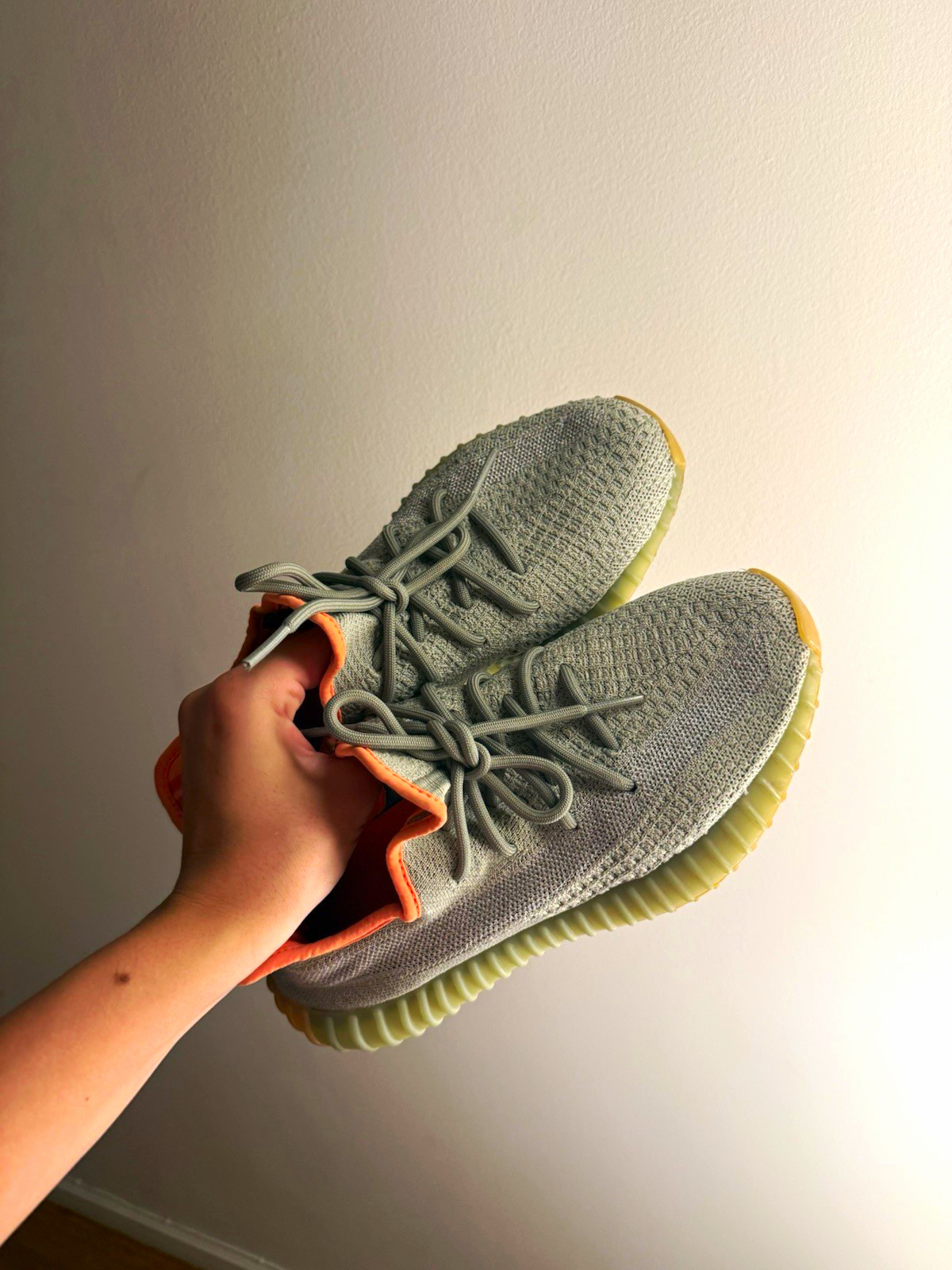 Adidas Yeezy Boost 350 V2 Desert Sage – Size US 7.5 Adidas Yeezy Boost 350 V2 Desert Sage – Size US 7.5