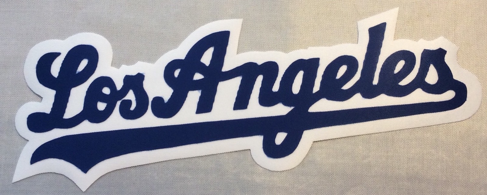 HUGE LOS ANGELES DODGERS IRON-ON PATCH - 3.5\
