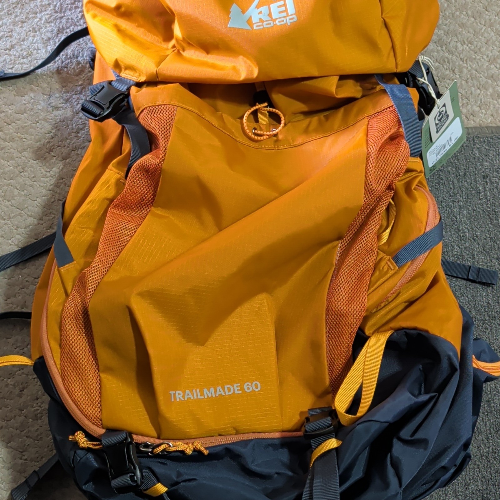 REI Co-op Trailmade 60 Men\'s Hiking Backpack 60L, New With Tags, Medium 17-21 REI Co-op Trailmade 60 Men\'s Hiking Backpack 60L, New With Tags, Medium 17-21