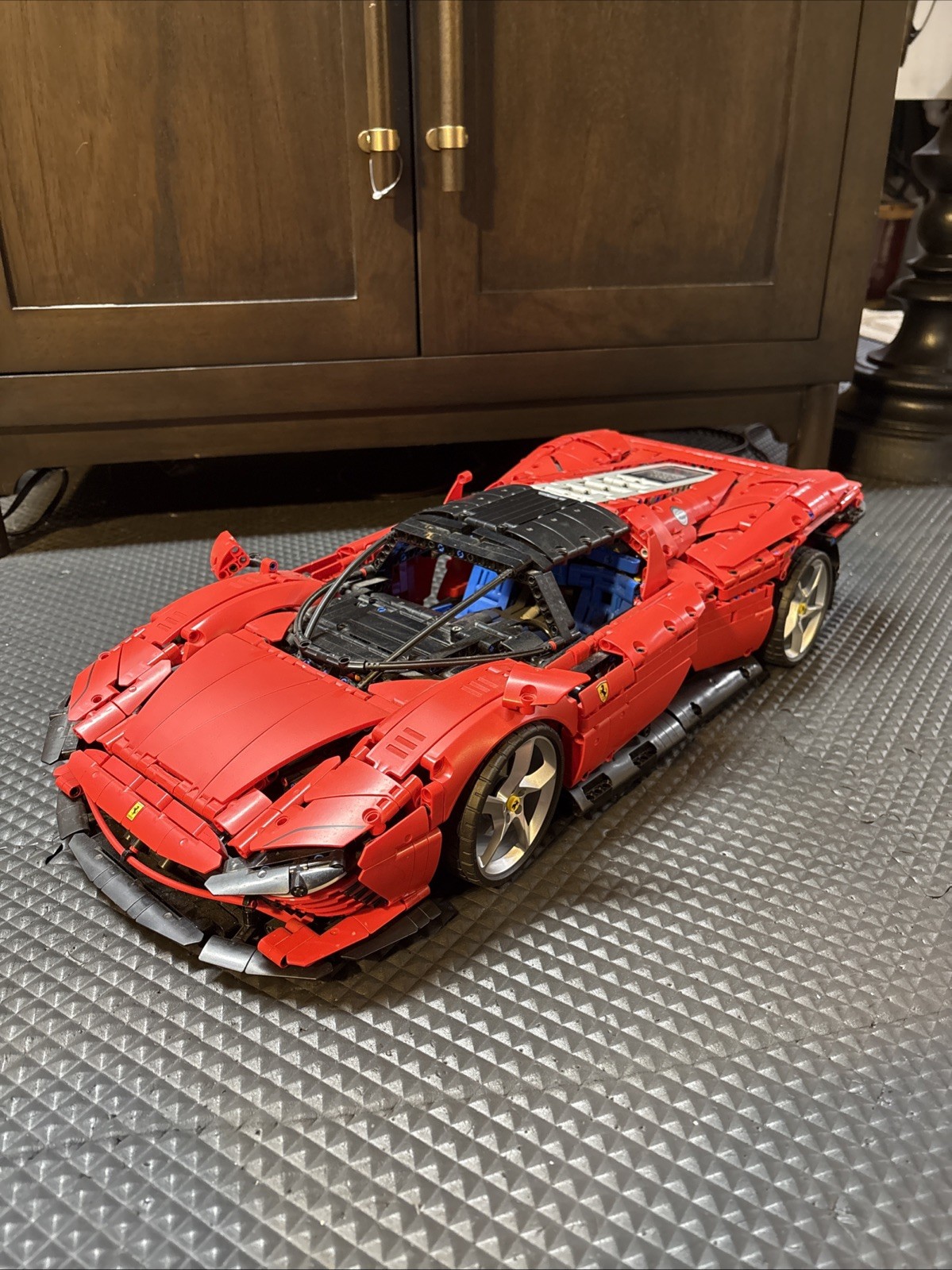 LEGO RIB TECHNIC FERRARI DAYTONA 42143 Brand New No Box With Instructions LEGO RIB TECHNIC FERRARI DAYTONA 42143 Brand New No Box With Instructions