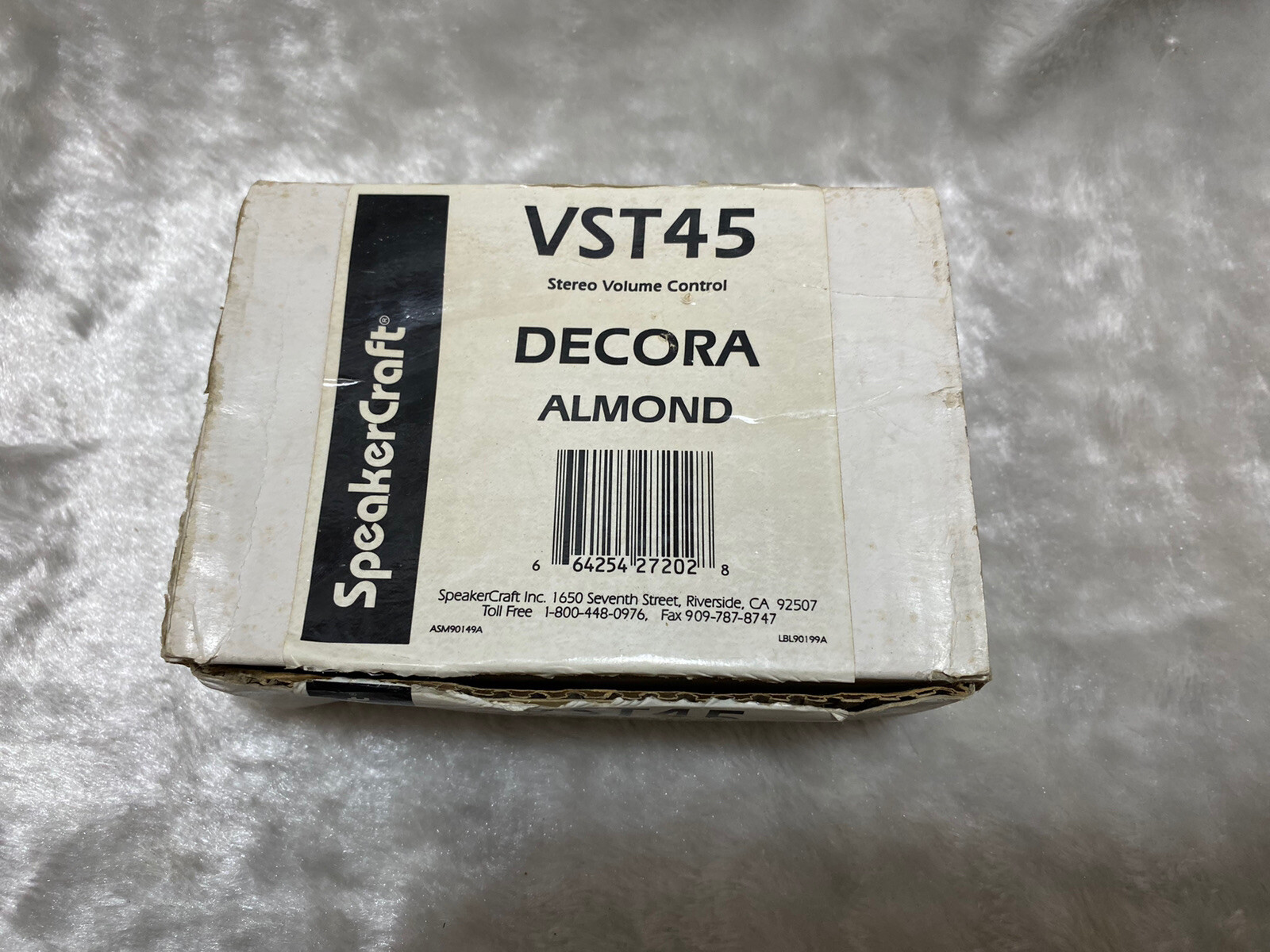 Speakercraft VST45 Transformer Based, Stereo Volume Control only Almond Speakercraft VST45 Transformer Based, Stereo Volume Control only Almond