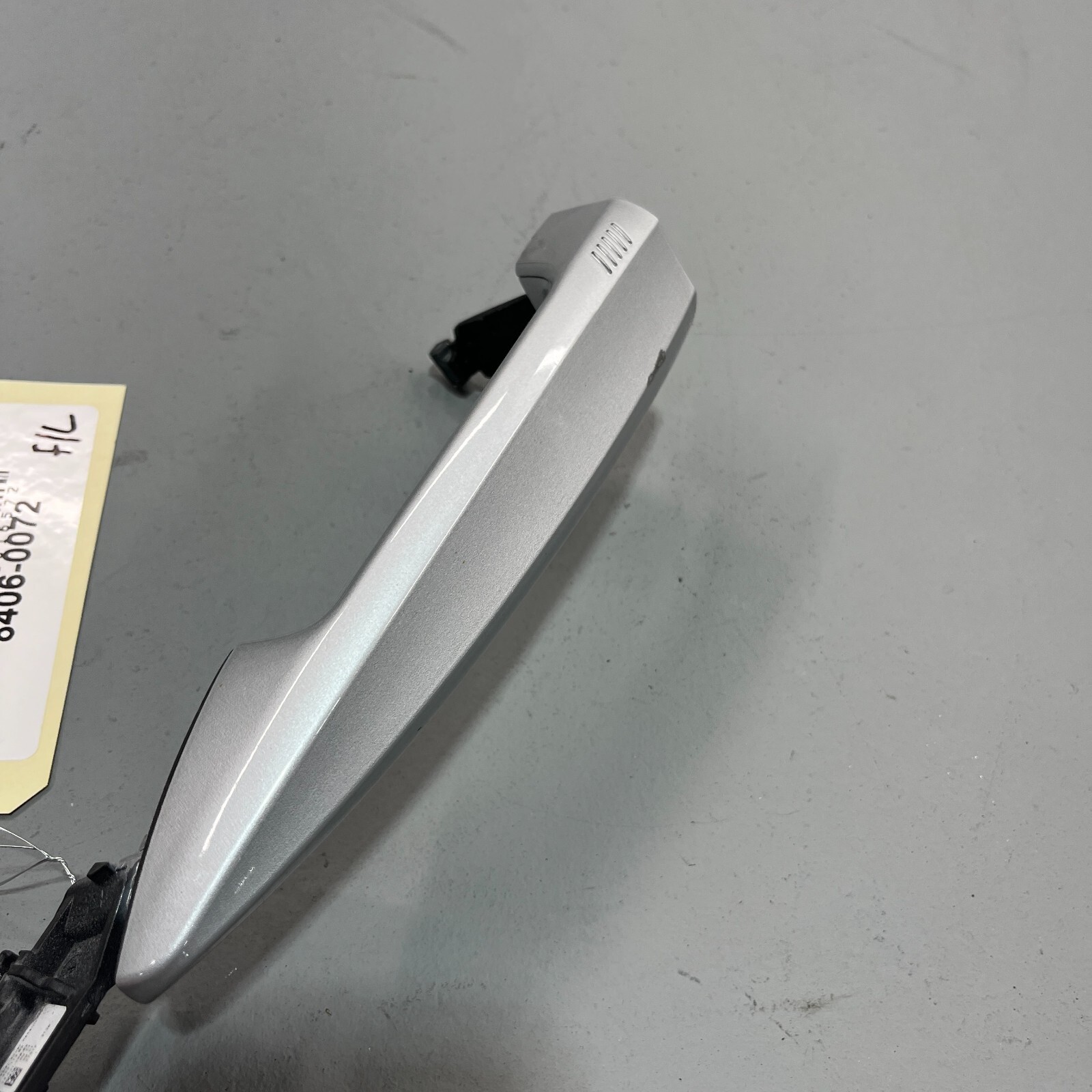 Has Damage 2016-22 BMW X1 F48 Exterior Door Handle Outside Front Left OEM