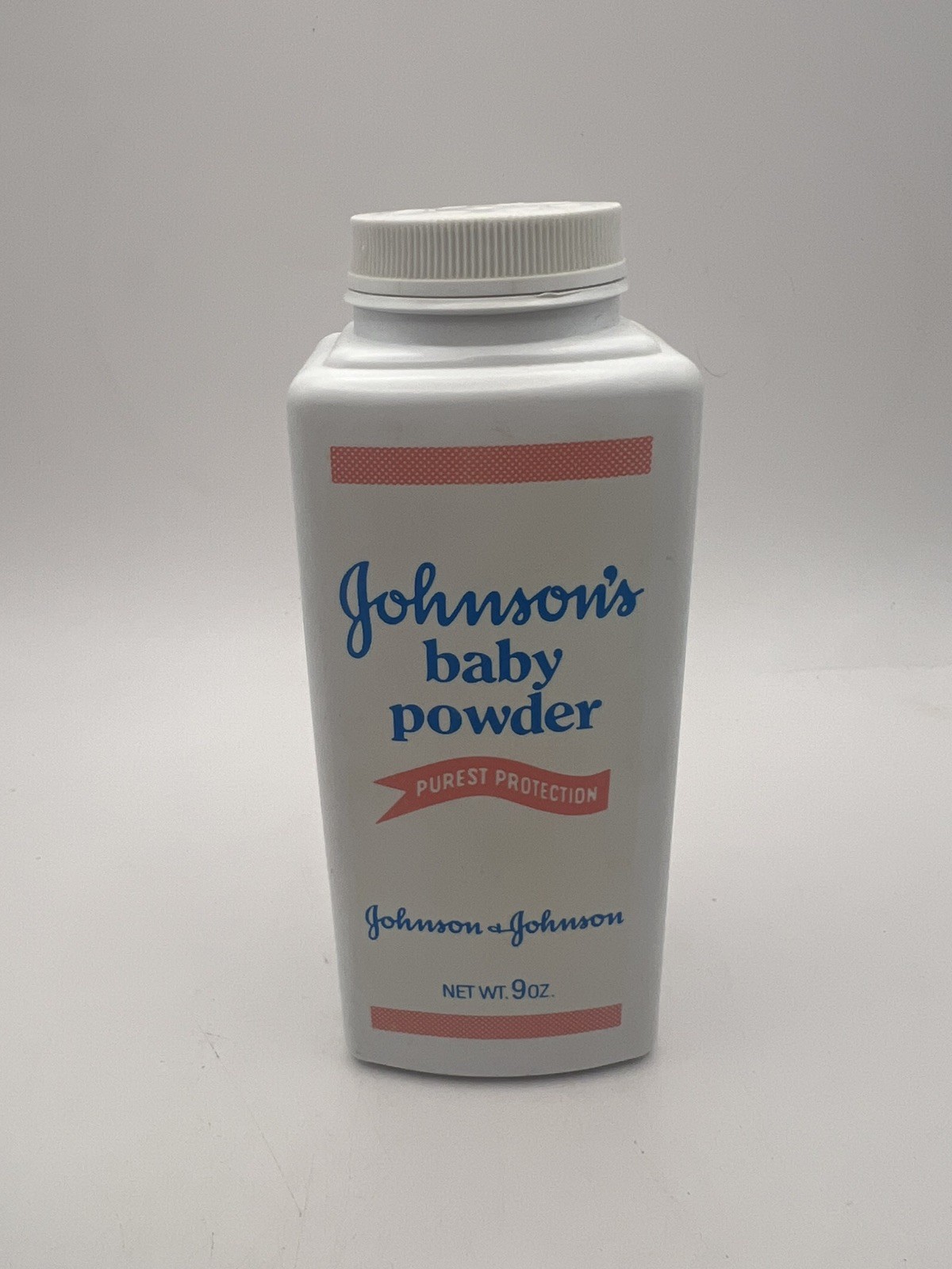 VTG Johnson's Baby Powder Purest Protection 9 oz – Talc Formula USA Made NOS VTG Johnson's Baby Powder Purest Protection 9 oz – Talc Formula USA Made NOS