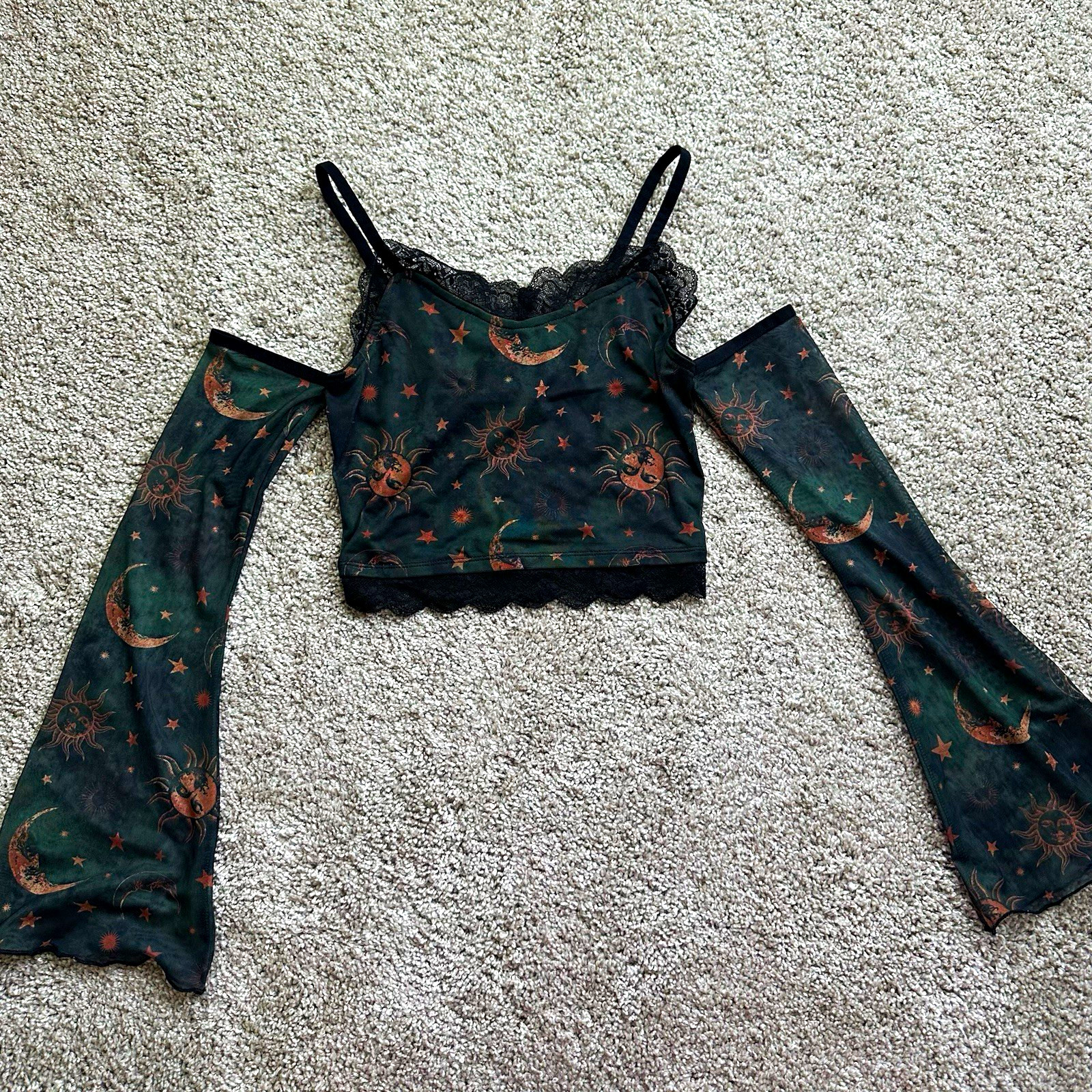 Hot Topic Cosmic Aura Celestial Lace Cold Shoulder Crop Top Bell Sleeve XS Goth 