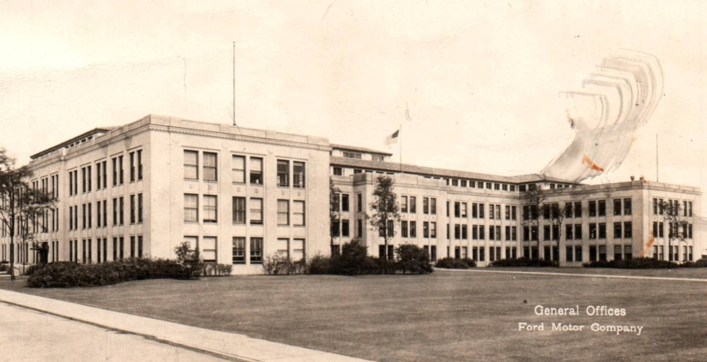 C1920-30s - Ford Motor Company Office Dearborn Michigan RPPC Postcard - P24