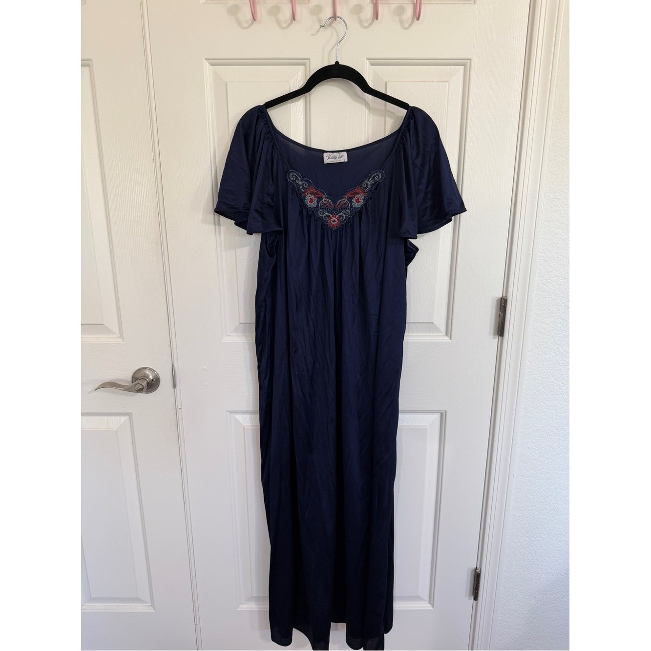 Vintage 80s 90s Vanity Fair Embroidered Muumuu Hostess Gown L USA Navy Blue Vintage 80s 90s Vanity Fair Embroidered Muumuu Hostess Gown L USA Navy Blue