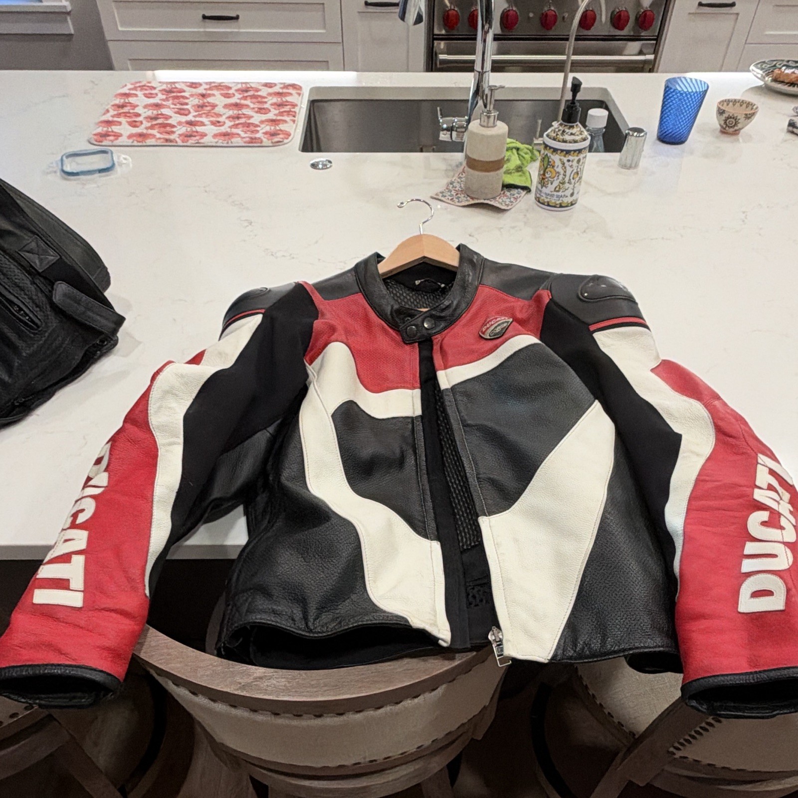 Ducati Corse Men\'s Racing Jacket Large Full Zip Red Black And Men’s Pants Ducati Corse Men\'s Racing Jacket Large Full Zip Red Black And Men’s Pants