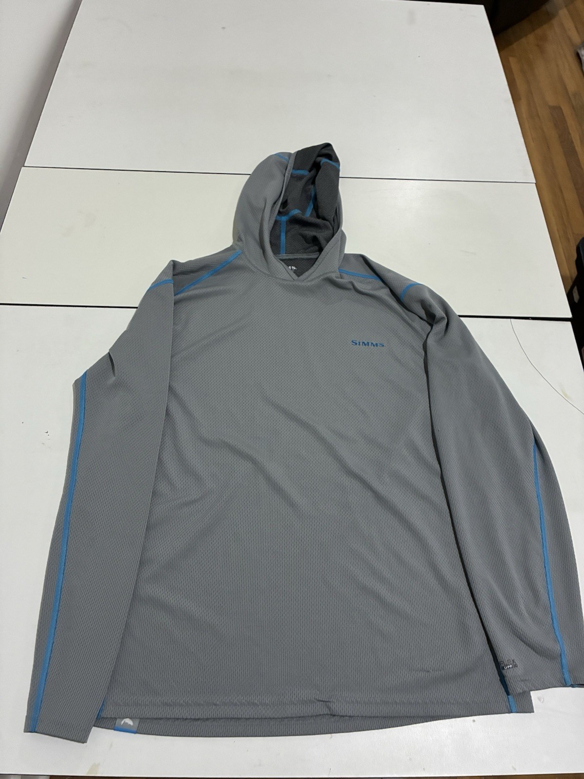Simms SolarFlex Hoodie Medium Gray Fishing Performance Pullover Anglers Outdoors Simms SolarFlex Hoodie Medium Gray Fishing Performance Pullover Anglers Outdoors