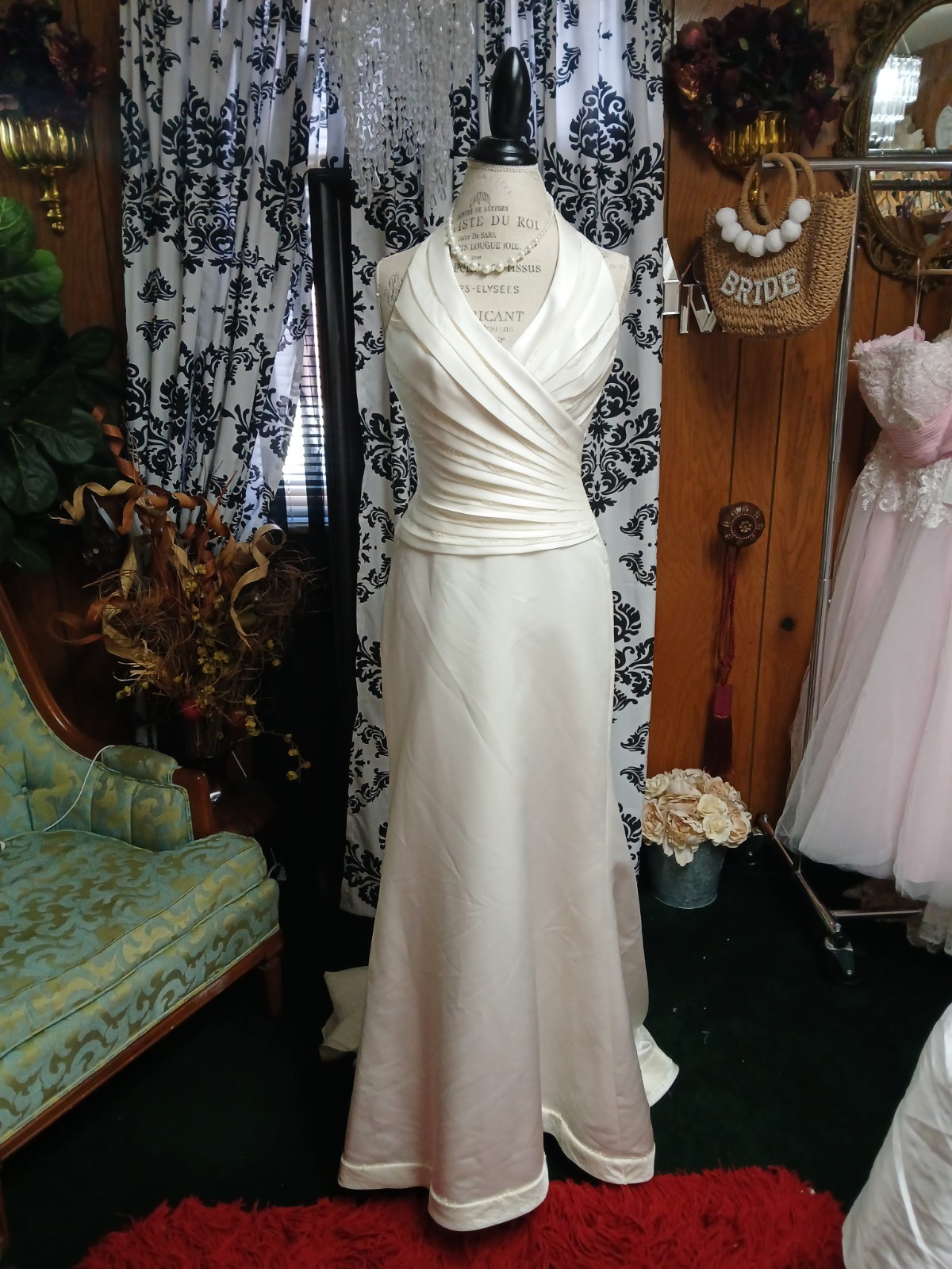 Casablanca Bridal Ivory Halter Ruched Satin Wedding Dress Size 10 Casablanca Bridal Ivory Halter Ruched Satin Wedding Dress Size 10