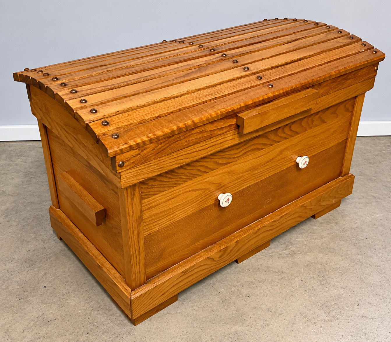 Vintage Oak Cedar Lined Storage Chest Slat Roll Top Drawer Blanket Trunk 35\