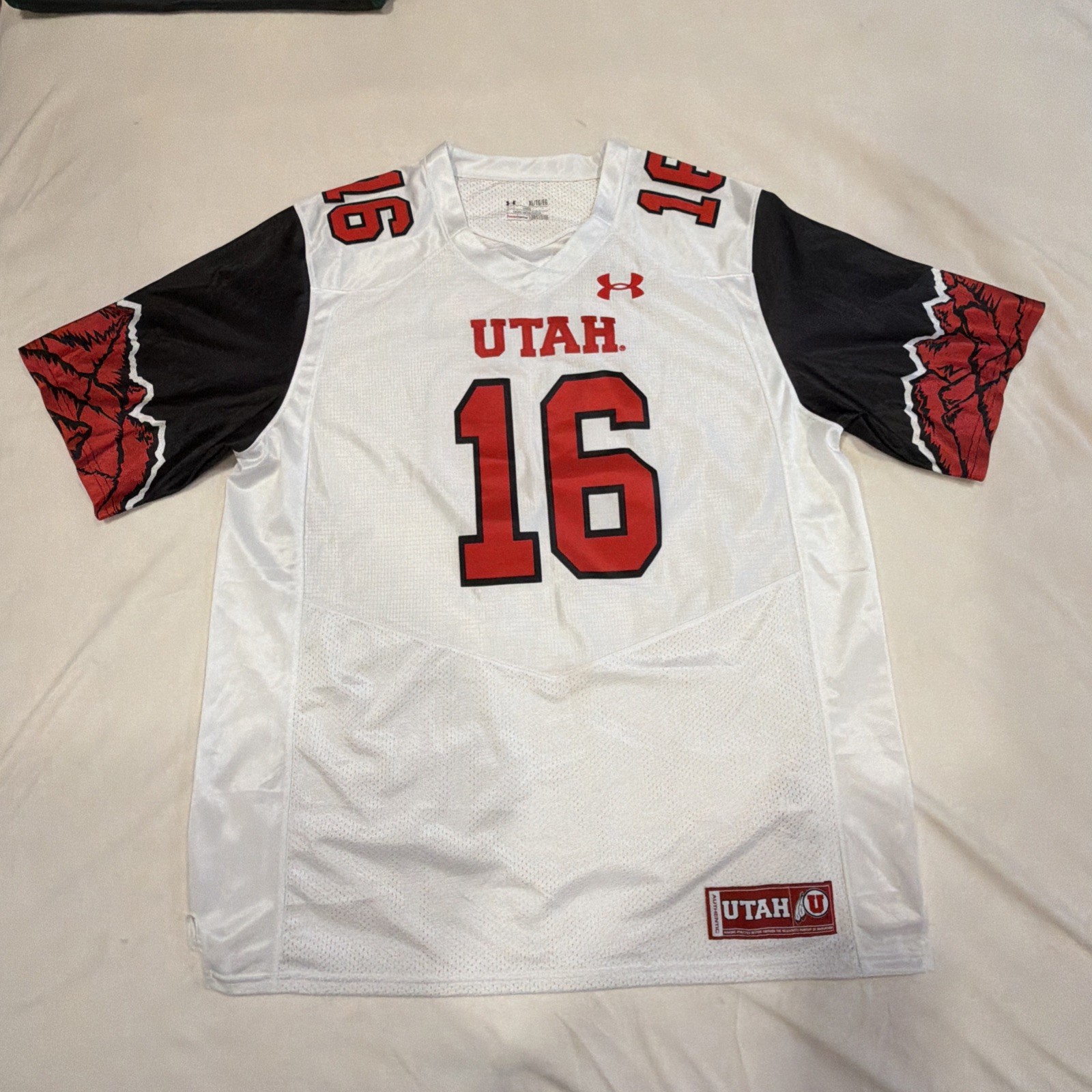 Univ of UTAH UTES Football Jersey Under Armour Size XL #16 Univ of UTAH UTES Football Jersey Under Armour Size XL #16