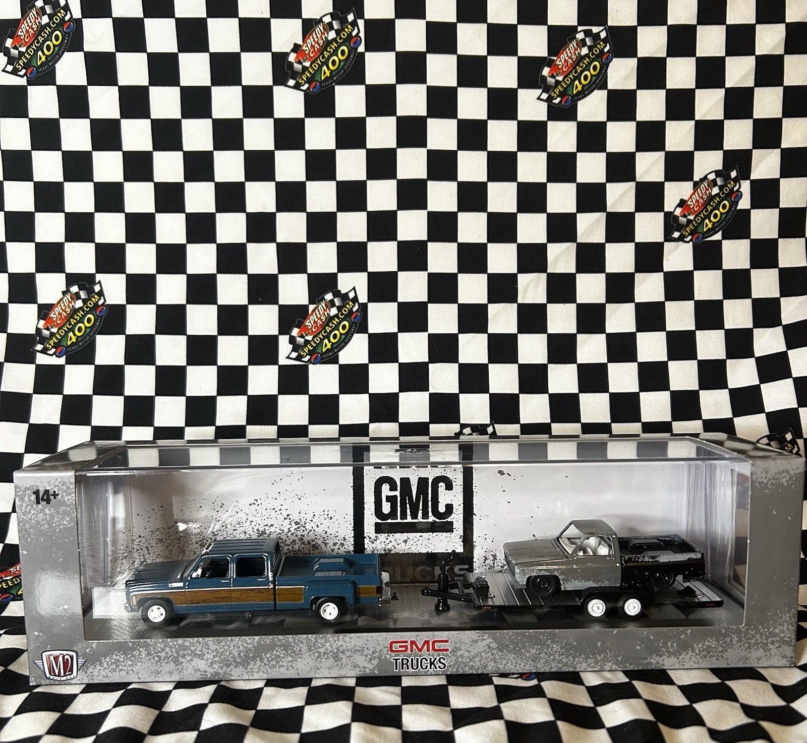 M2 Machines Hauler R92, 1973 GMC Sierra 3500 & 1973 Chevrolet Cheyenne M2 Machines Hauler R92, 1973 GMC Sierra 3500 & 1973 Chevrolet Cheyenne