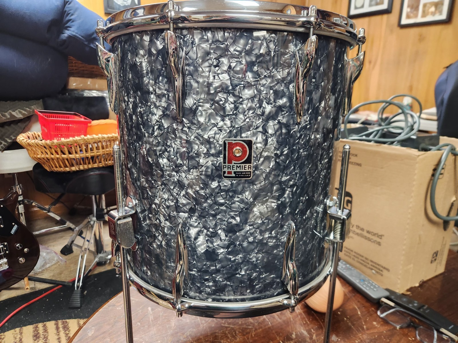 Premier 1960\'s Floor Tom w/Rare Premier Vitria Shell