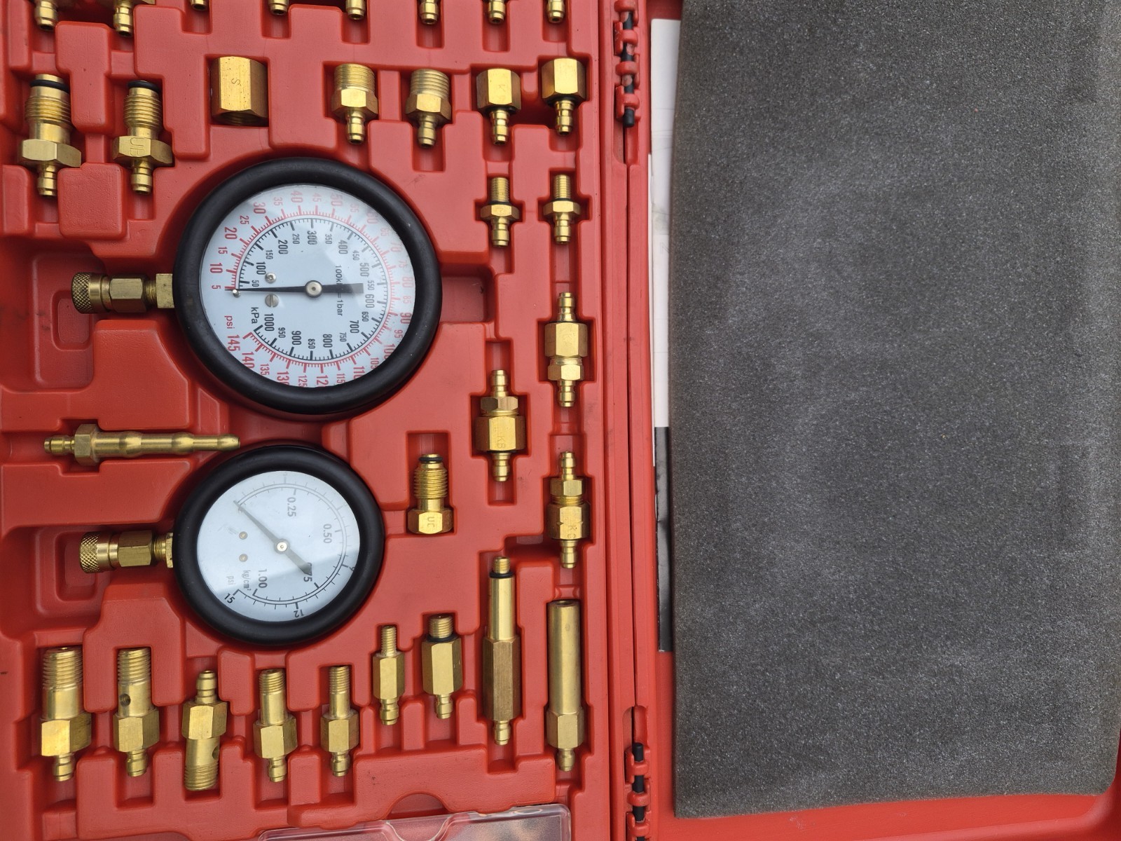 ATD TOOLS Master Fuel Injection Pressure Test Kit 5578 ATD TOOLS Master Fuel Injection Pressure Test Kit 5578