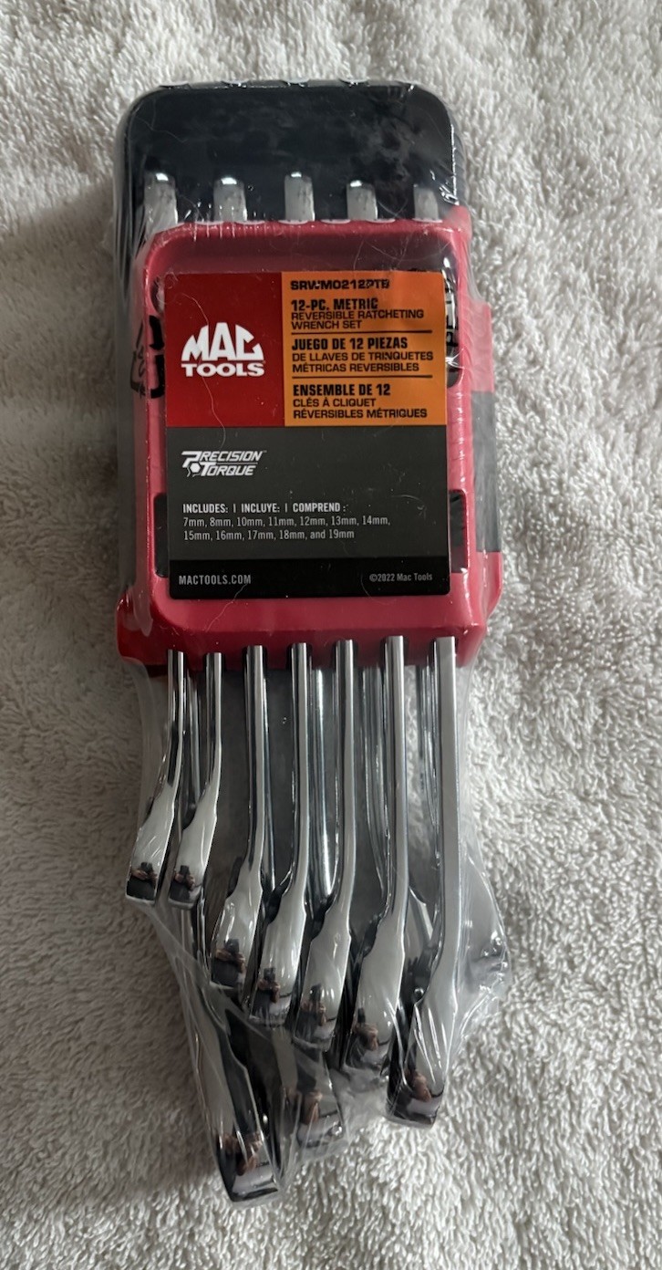 Mac Tools 12 Pc. 12 Pt. Metric Reversible Ratcheting Wrench Set (LAST ONE)