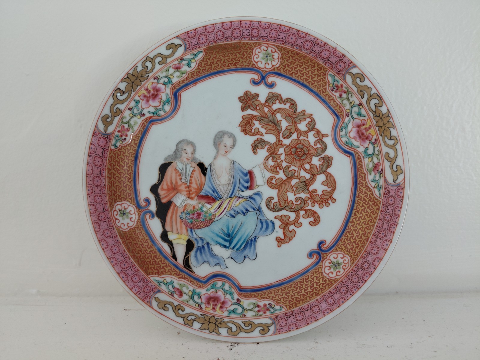 ⭕️19th Century Chinese Famille Rose Plate European design, Parisian Life