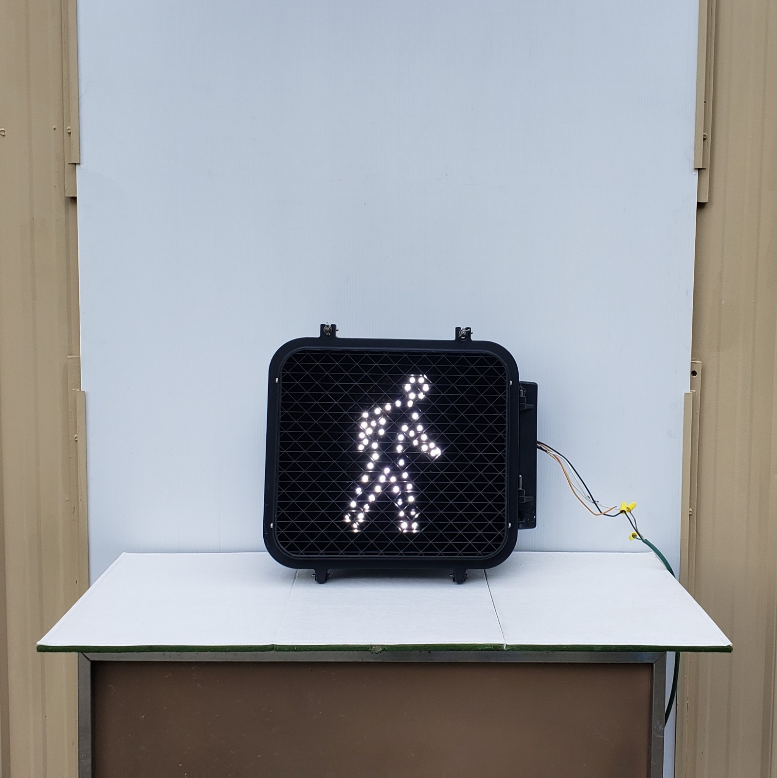 Authentic McCain Crosswalk Pedestrian Traffic Light Dialight 430-6474-001