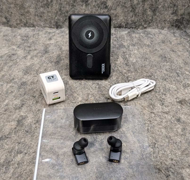 Status Audio Between Pro SAEE-3X True Wireless Bluetooth Earbuds Black Bundle