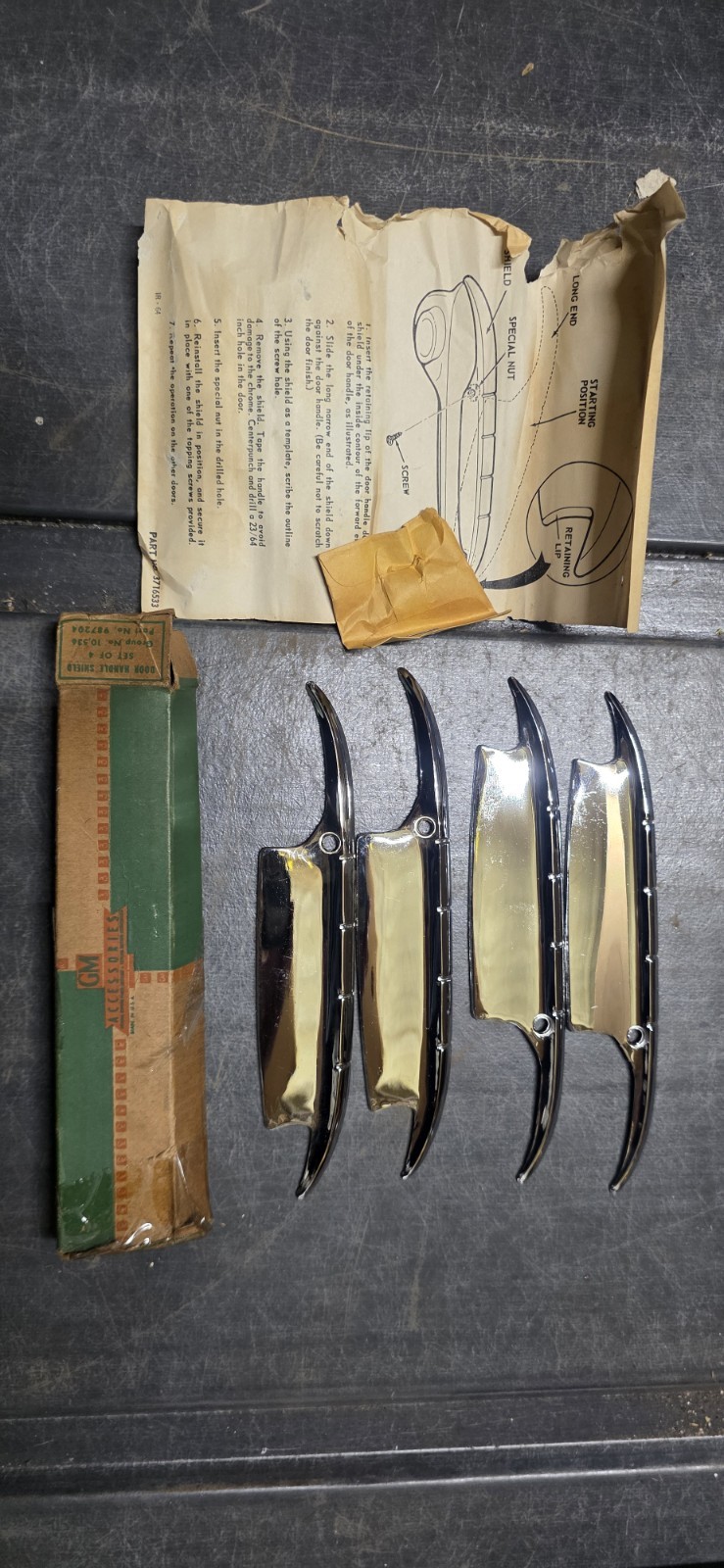 1955 1956 Chevrolet Accessory Finger Nail Scratch Shield Nos 1955 1956 Chevrolet Accessory Finger Nail Scratch Shield Nos