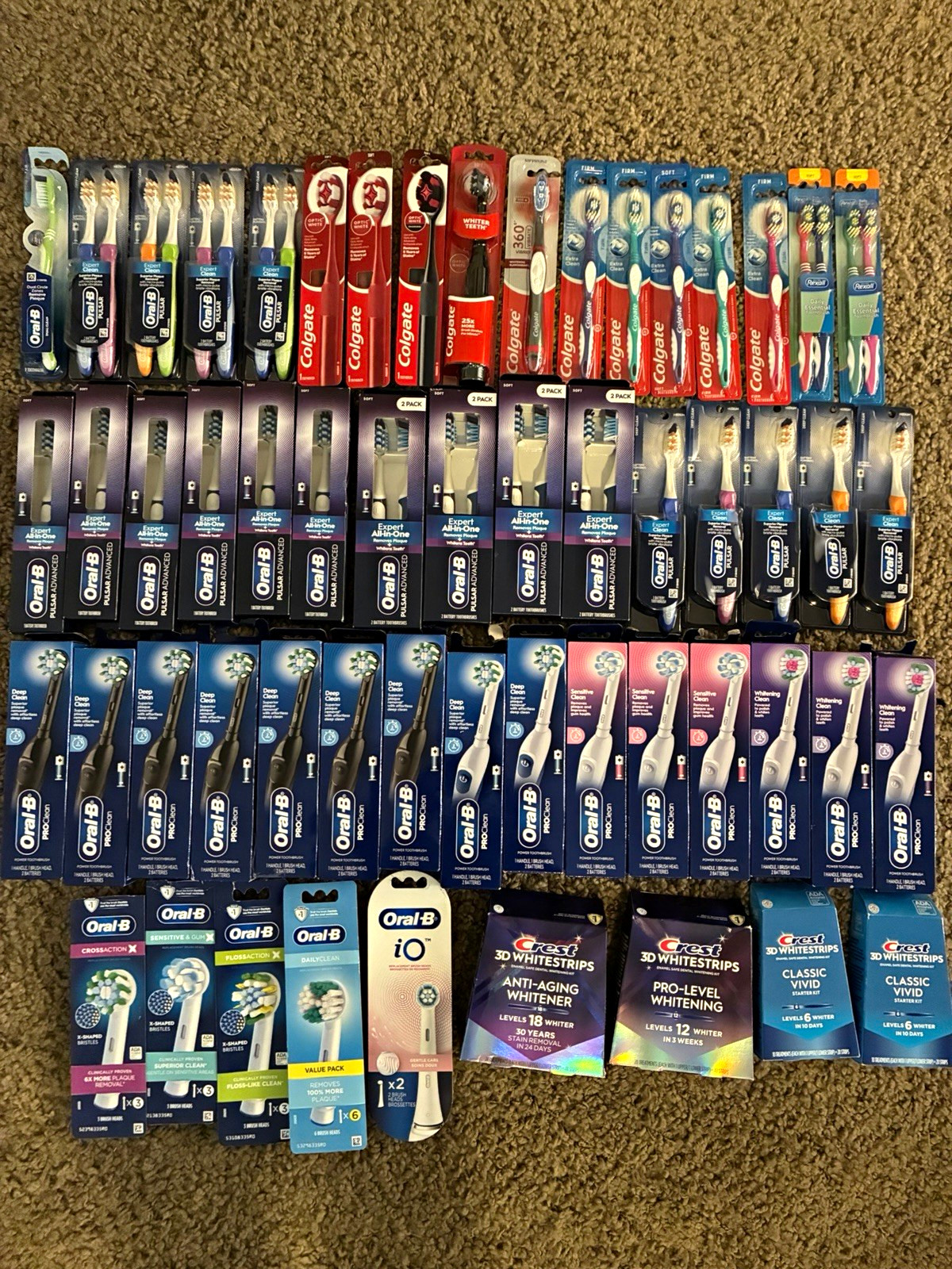 Oral-B & Colgate Regular Manual Toothbrush Lot, Expert All-in-One iO, Multicolor Oral-B & Colgate Regular Manual Toothbrush Lot, Expert All-in-One iO, Multicolor