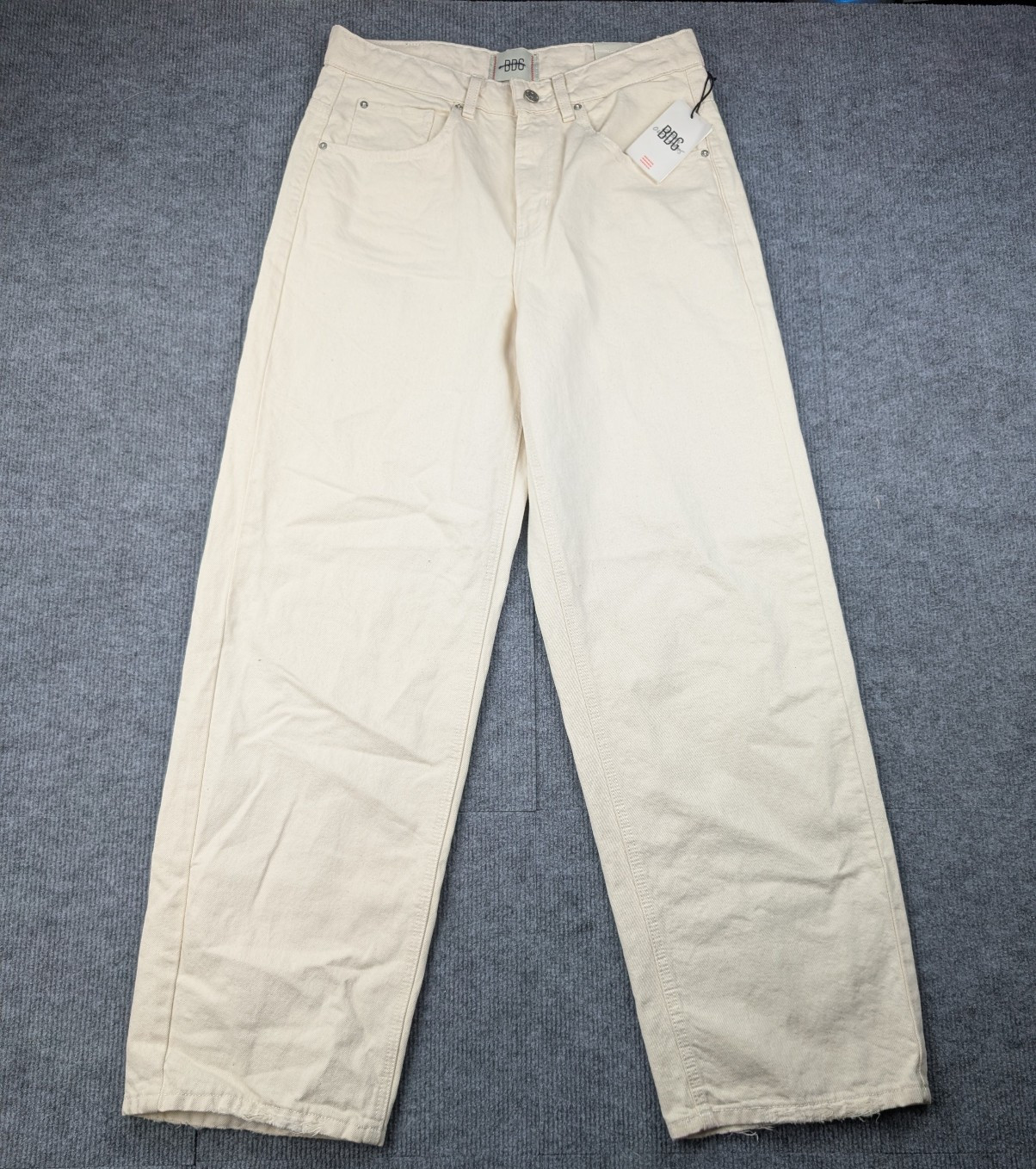 BDG Tapered Baggy Jeans Womens 29 Relaxed Y2K Cotton Relaxed Cream Denim 90s BDG Tapered Baggy Jeans Womens 29 Relaxed Y2K Cotton Relaxed Cream Denim 90s