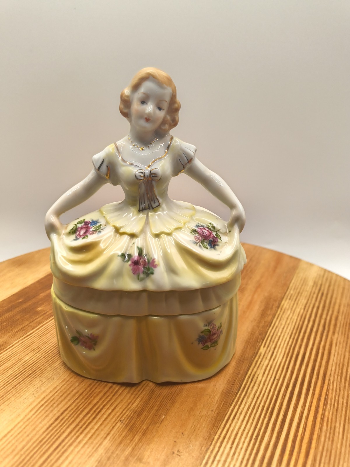 Vtg Lefton Porcelain Southern Belle Powder Jar Trinket Box 3-Pc Tray Empire... Vtg Lefton Porcelain Southern Belle Powder Jar Trinket Box 3-Pc Tray Empire...