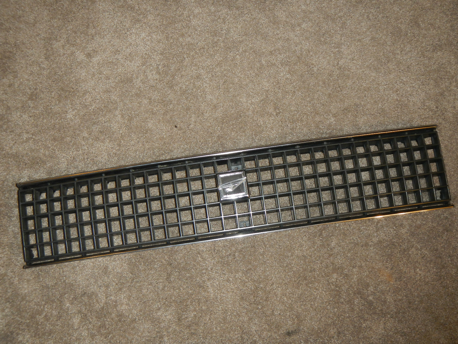 JDM GRILL 1980 1981 1982 AL 10 11 12 TOYOTA COROLLA TERCEL SR5 CORSA HATCH BACK JDM GRILL 1980 1981 1982 AL 10 11 12 TOYOTA COROLLA TERCEL SR5 CORSA HATCH BACK