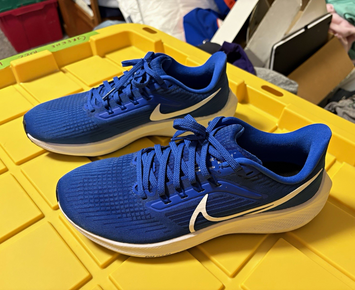 Nike Men’s Blue/White Low Top Lace-Up Athletic Sneakers DM0165-402 Nike Men’s Blue/White Low Top Lace-Up Athletic Sneakers DM0165-402