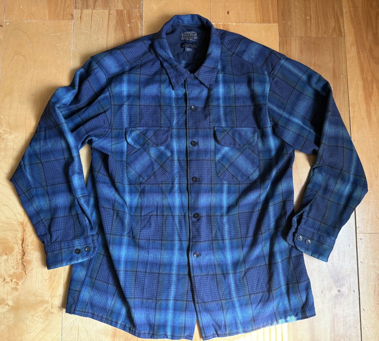 Pendleton Board Shirt Virgin Wool Flannel Mens XL Long Sleeve Plaid Loop Collar