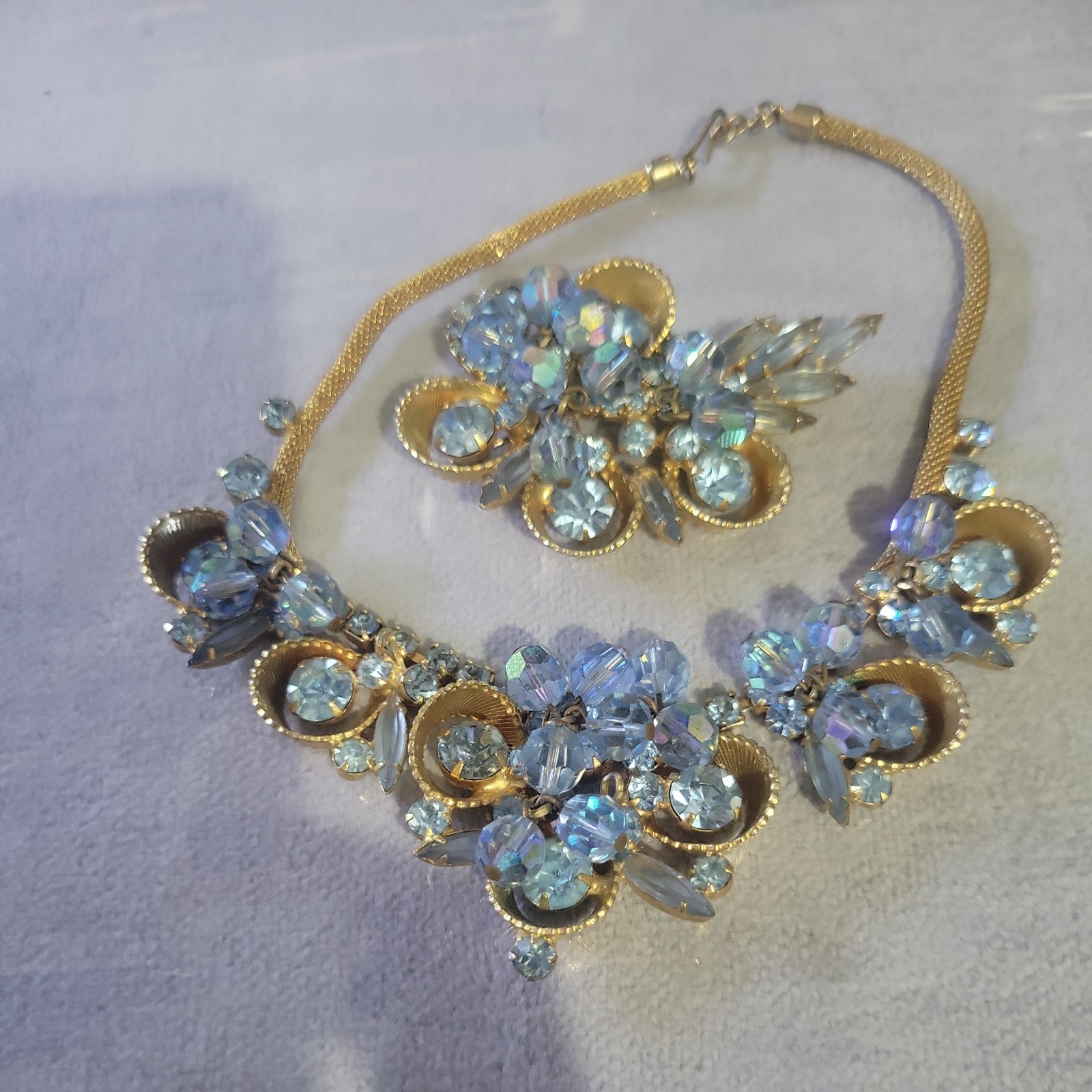 Vintage Juliana D&E Rhinestone Necklace Brooch - Blue Aurora Borealis 60s Set Vintage Juliana D&E Rhinestone Necklace Brooch - Blue Aurora Borealis 60s Set