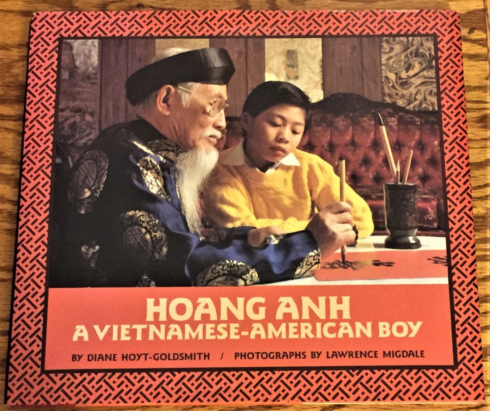 Diane Hoyt-Goldsmith / HOANG ANH A VIETNAMESE-AMERICAN BOY 1992