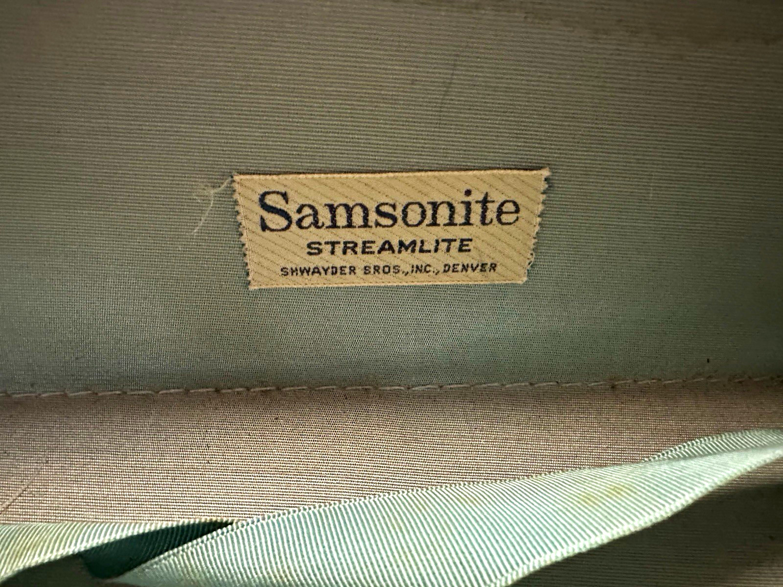 Vintage 1950s Samsonite Streamlite Blue Suitcase Shwayder Bros Denver Vintage 1950s Samsonite Streamlite Blue Suitcase Shwayder Bros Denver