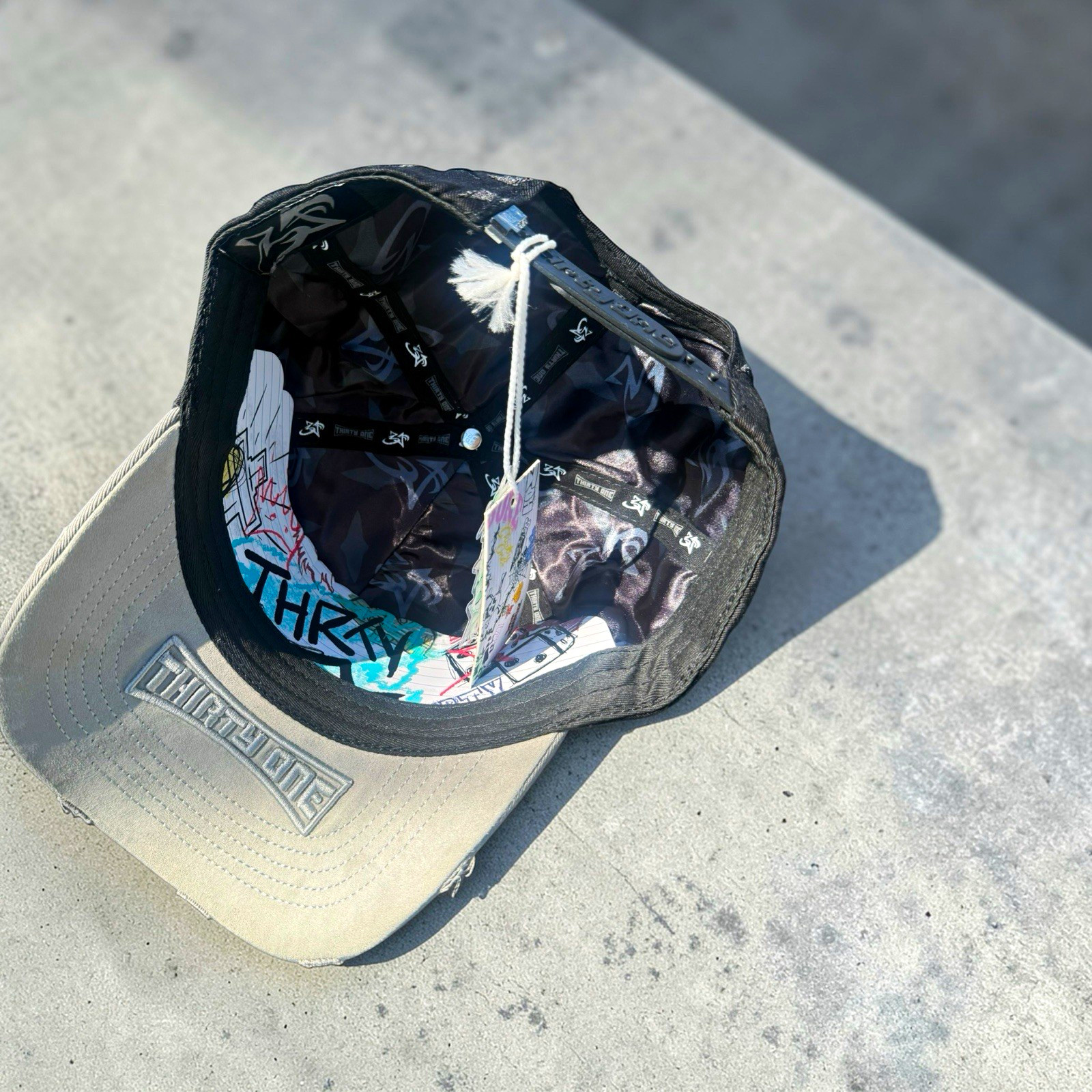 ThirtyOne Black/Gray Adjustable Baseball Cap One Size Geometric Logo ThirtyOne Black/Gray Adjustable Baseball Cap One Size Geometric Logo