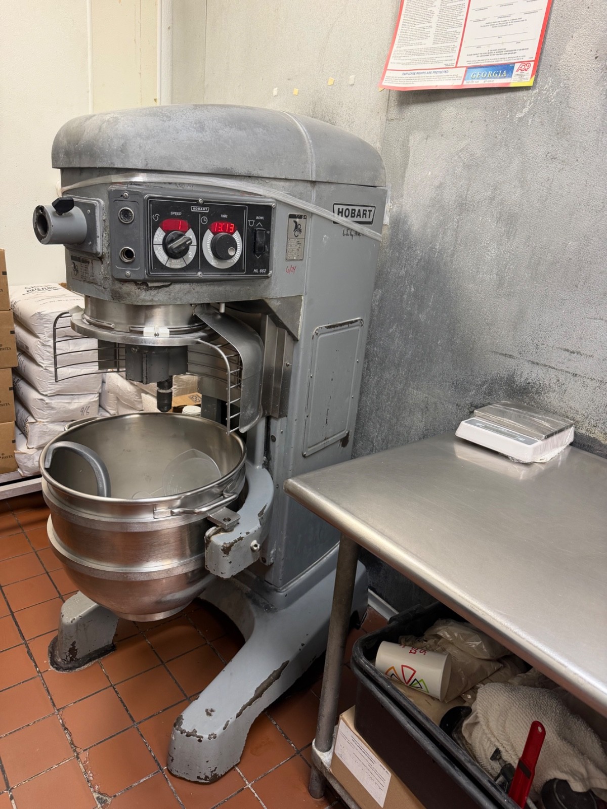 Hobart Legacy HL600 (Model HL600-1STD) Commercial 60 QT Floor Mixer SEE PICS Hobart Legacy HL600 (Model HL600-1STD) Commercial 60 QT Floor Mixer SEE PICS