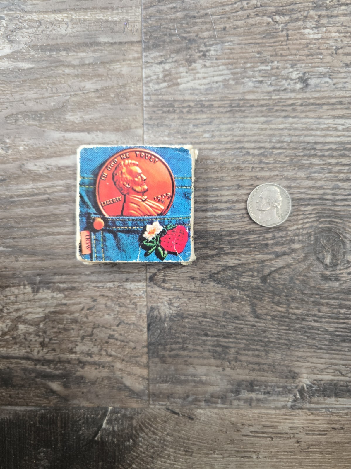 Vintage Avon Lucky Penny Lip Gloss Compact 1976 HEAVY PATINA - NOS Vintage Avon Lucky Penny Lip Gloss Compact 1976 HEAVY PATINA - NOS