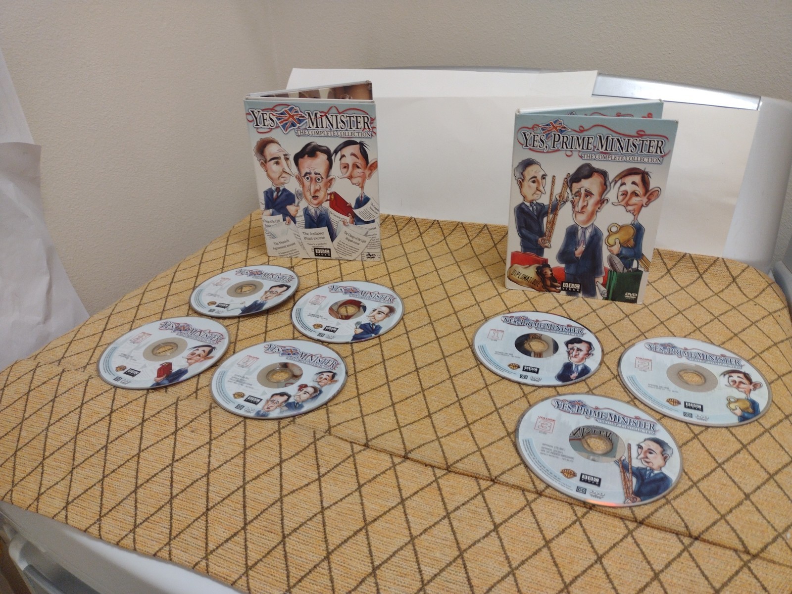 2 Sets DVD BBC Video Yes Minister+ Yes, Prime Minister The Complete Collection 2 Sets DVD BBC Video Yes Minister+ Yes, Prime Minister The Complete Collection