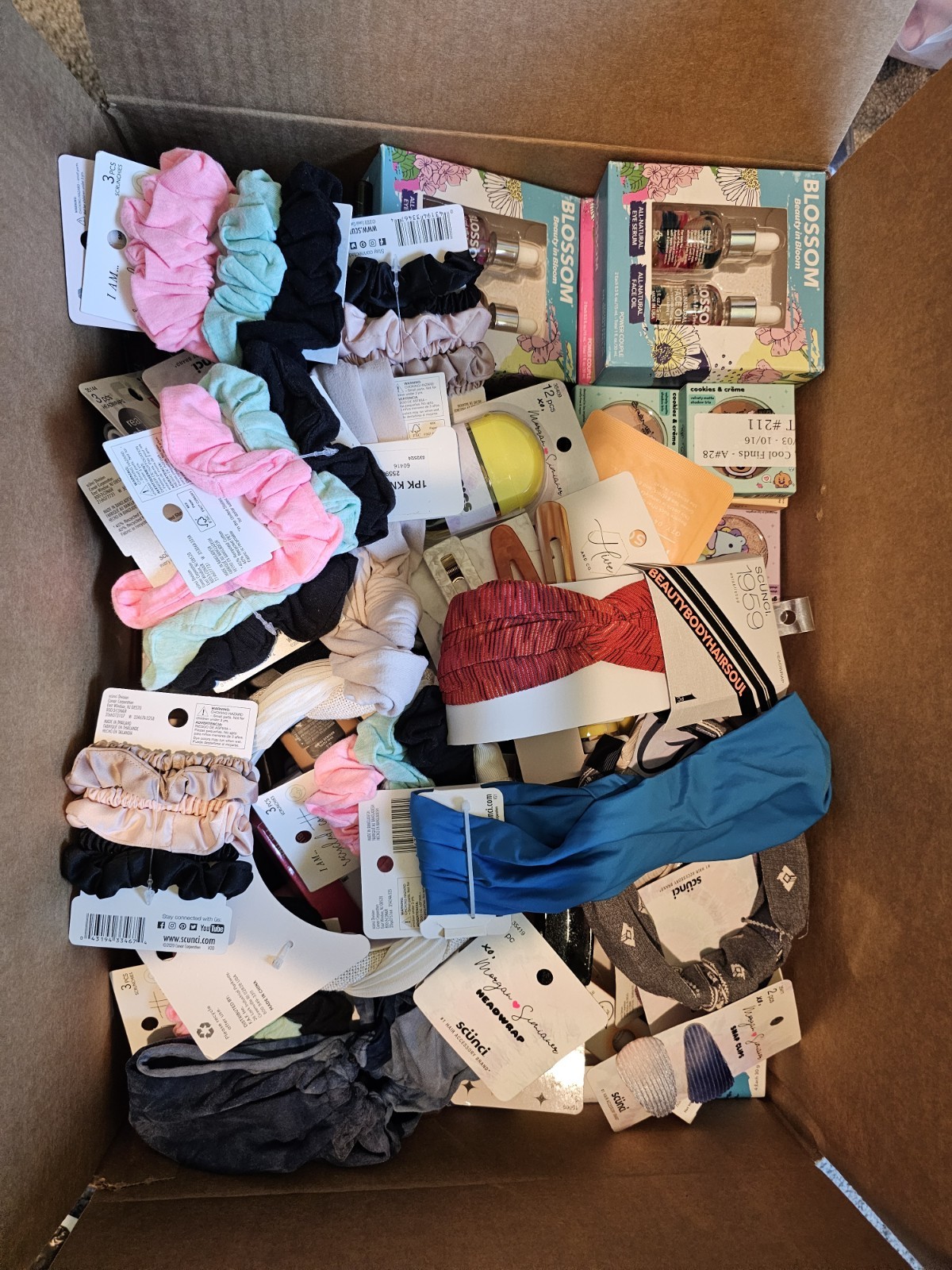 HUGE Makeup/ Hair Beauty Lot 150+ Pcs Assorted Brands New Cosmetics Resale Box
