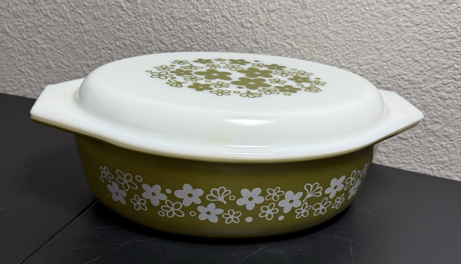 Vintage Pyrex 045 2-1/2 Qt Spring Blossom Crazy Daisy Casserole W/Lid 2 pc Green Vintage Pyrex 045 2-1/2 Qt Spring Blossom Crazy Daisy Casserole W/Lid 2 pc Green