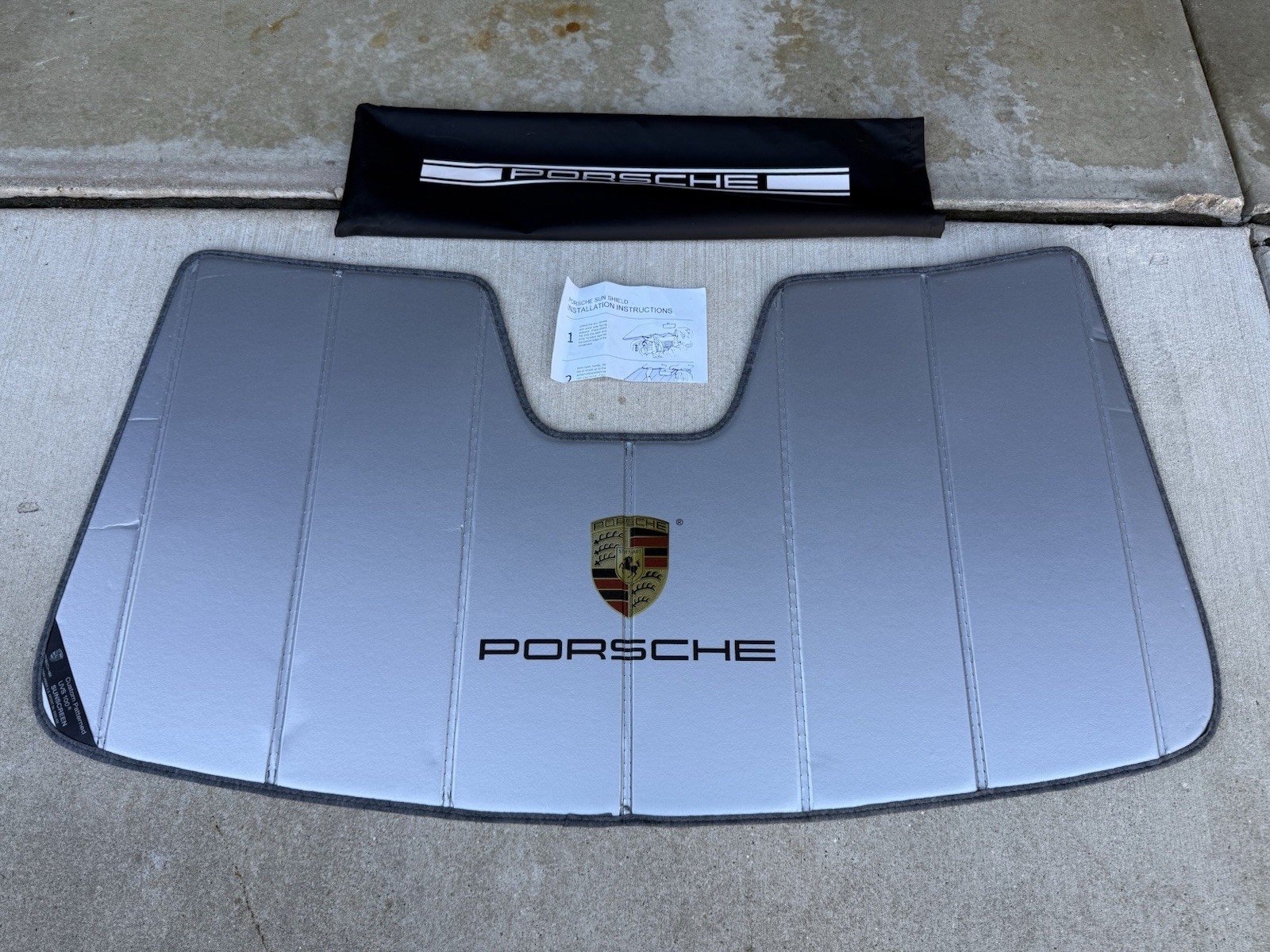 Porsche Macan Genuine OEM Sunshade For Windshield UP50595 With Bag Great Porsche Macan Genuine OEM Sunshade For Windshield UP50595 With Bag Great